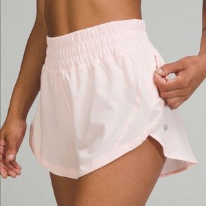 lululemon high rise track that 3’ strawberry milkshake